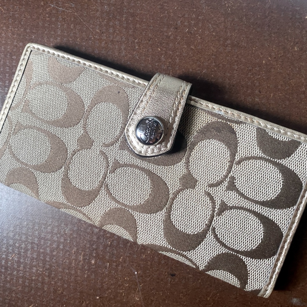 Coach wallet